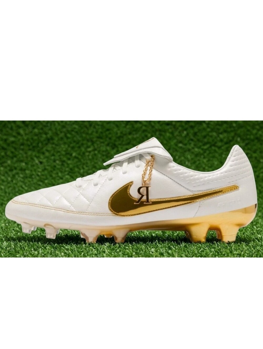 Nike Tiempo Legend FG x Ronaldinho Gold White Soccer Cleats